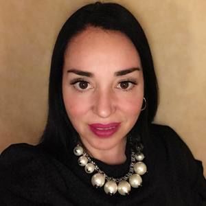 Meet your Posher, Angela